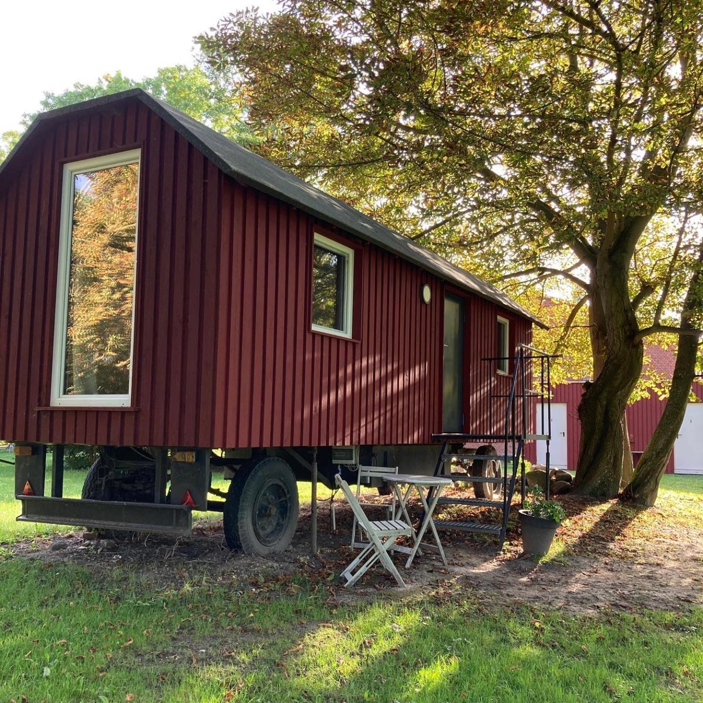 Schaeferwagen Auf Dem Biogut-Saalkow 호텔 Gustow  외부 사진